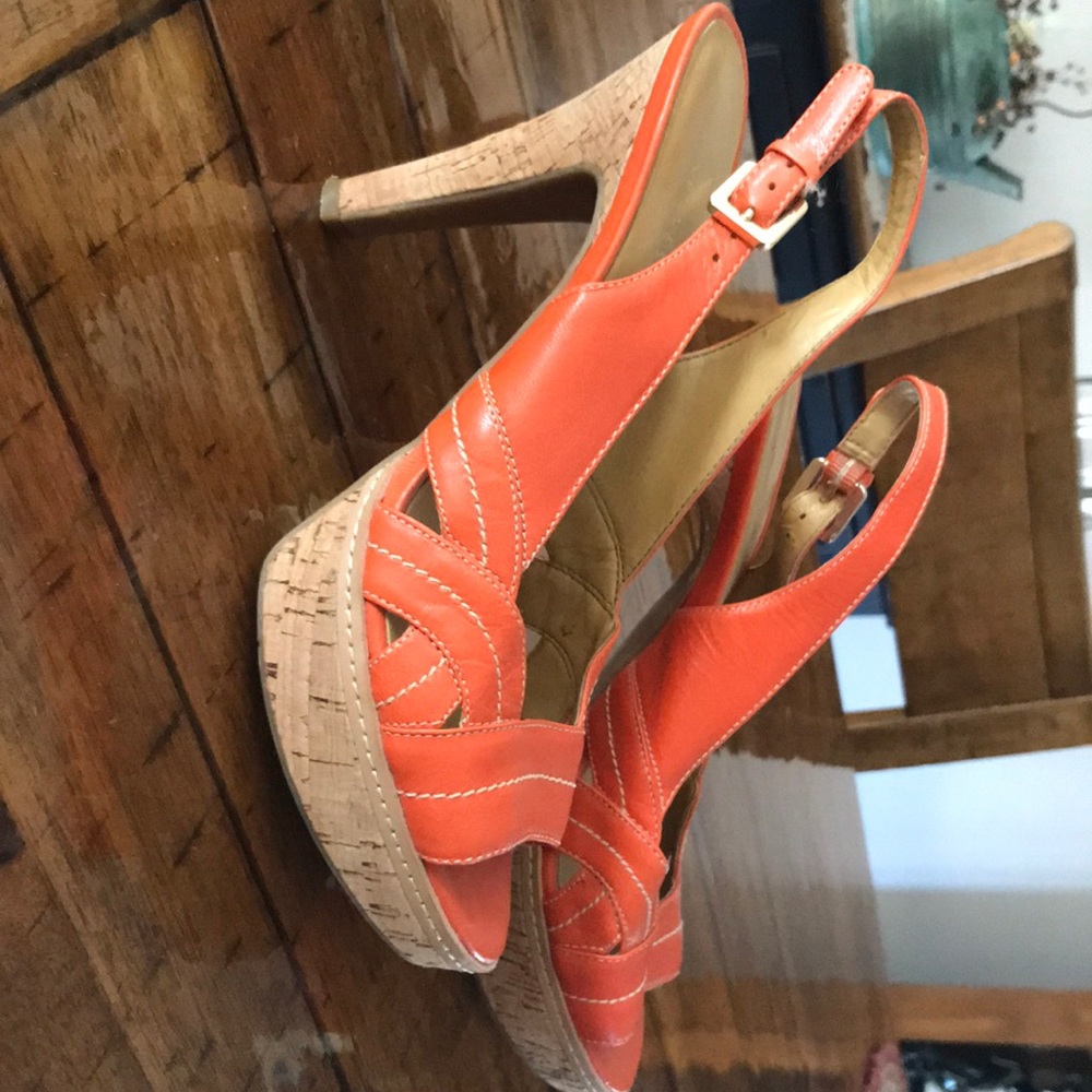 Nine West Orange platform peep toe heels